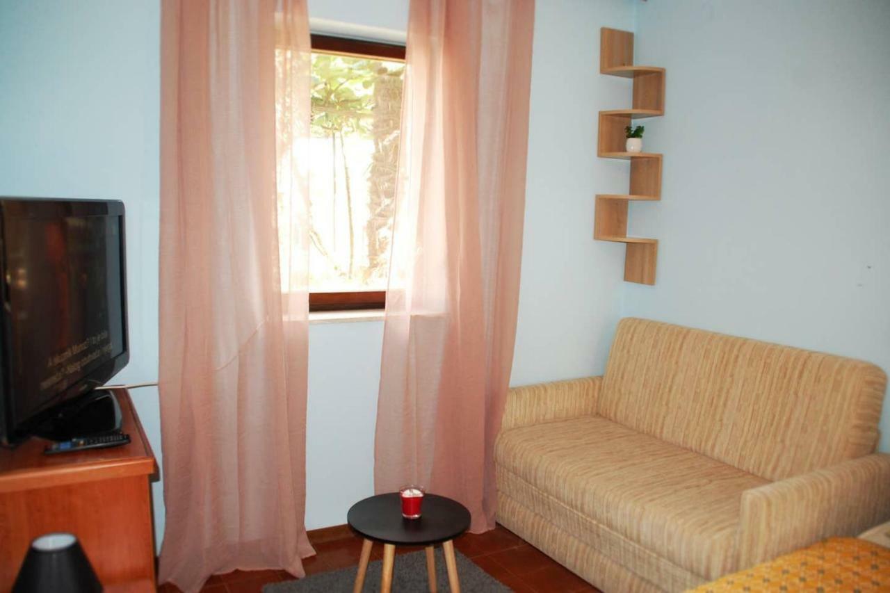 Studio Apartman Ziganto Ičići Екстериор снимка